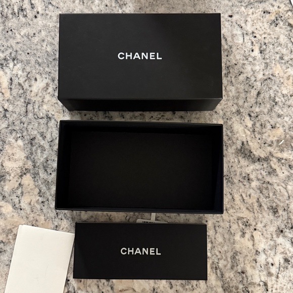 CHANEL Brown Tortoise Sunglasses
